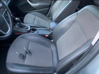 Opel Astra 2011...