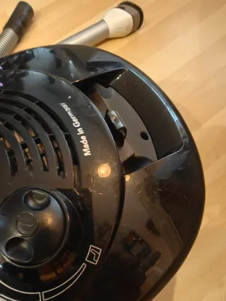 Microondas SilverCrest, más aspirador SIEMENS.