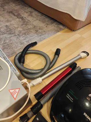 Microondas SilverCrest, más aspirador SIEMENS.