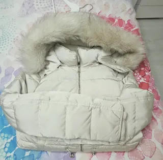 Cazadora Zara Mujer Beige con Capucha