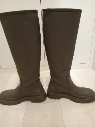 Botas de agua Zara verde oliva
