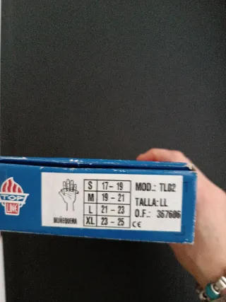 Muñequera larga de neopreno Top Line