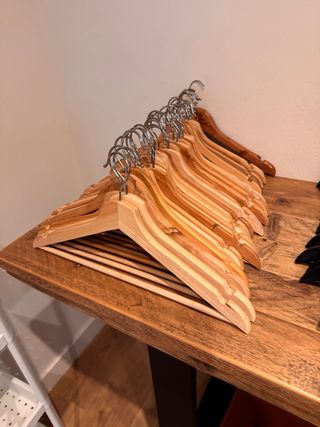 Perchas de madera Ikea 123 unidades