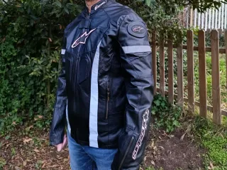 Chaqueta de moto de piel