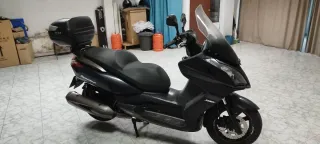 Kymco Super Dink 300I Maxi Scooter