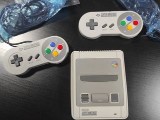Super Nintendo Classic Mini (Totalmente IMPOLUTA)