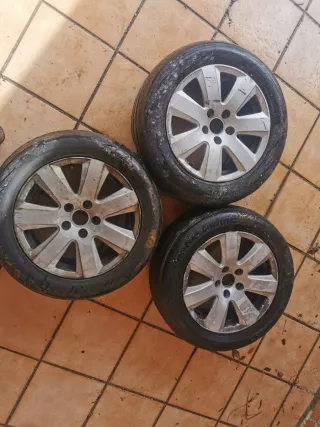 Lote 3 Llantas Audi a6 4f