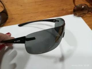 Gafas de sol oscuras