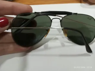 Gafas de sol oscuras