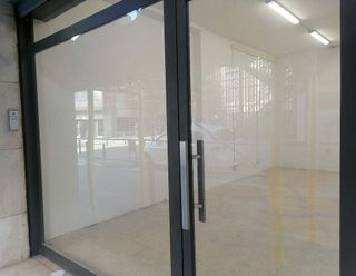 Local comercial en alquiler en Gavarra en Cornellà de Llobregat
