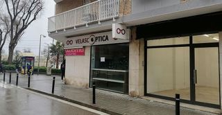 Local comercial en alquiler en Gavarra en Cornellà de Llobregat