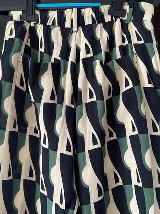 Pantalón Zara estampado