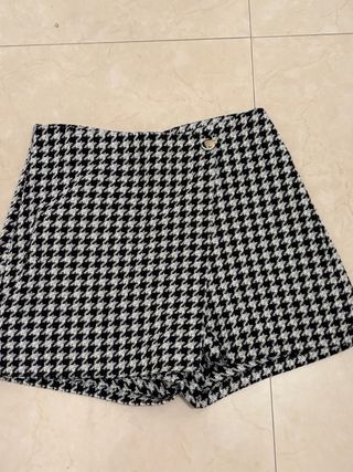 Falda pantalón cuadros blanco y negro