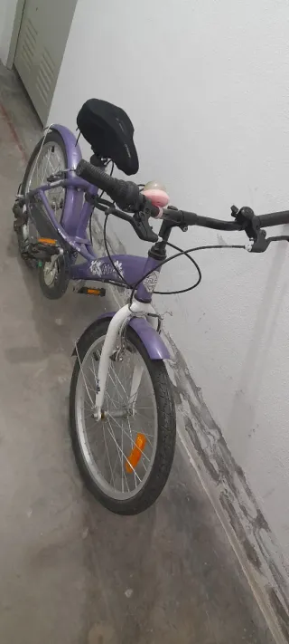 Bicicleta niña morada