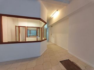 Local comercial en alquiler en La Arena en Gijón