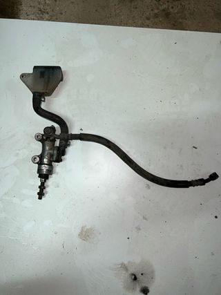 Bomba de freno Suzuki SV650S