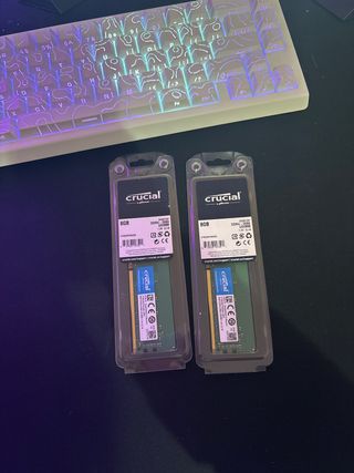 2x 8GB DDR4 2666 Crucial RAM