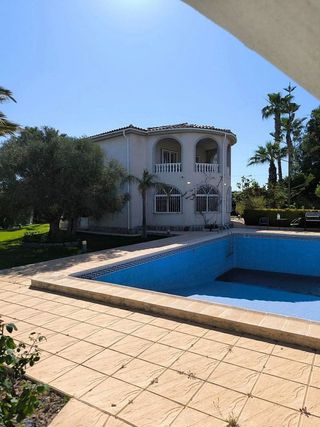 Chalet en venta en La Siesta - El Salado - Torreta en Torrevieja