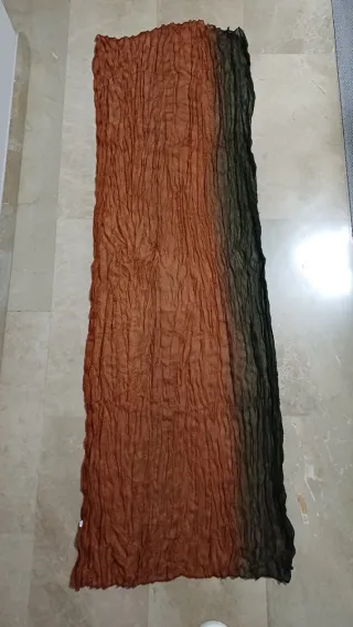 Pañuelo degradado colores tierra marrón verde y na