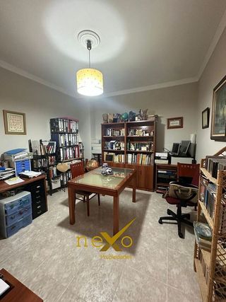 Chalet en venta en Carmona