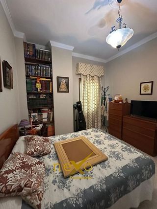 Chalet en venta en Carmona