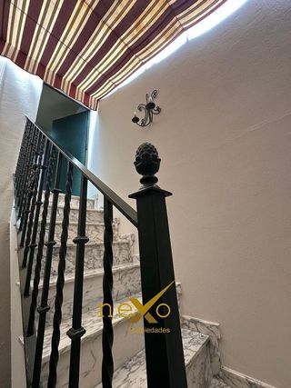 Chalet en venta en Carmona