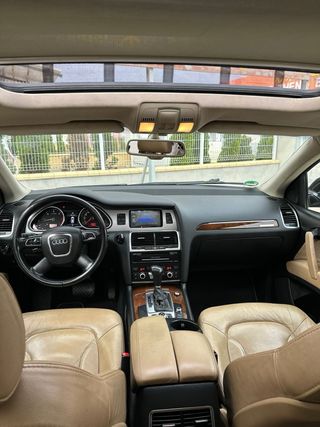 Audi Q7 2011