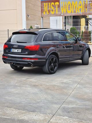 Audi Q7 2011