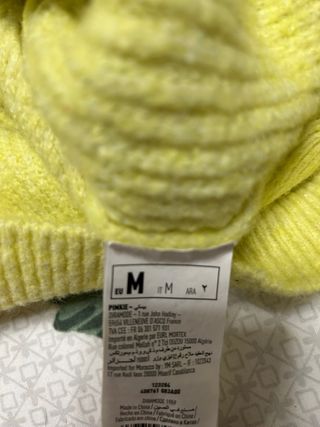Jersey Pimkie amarillo cuello vuelto
