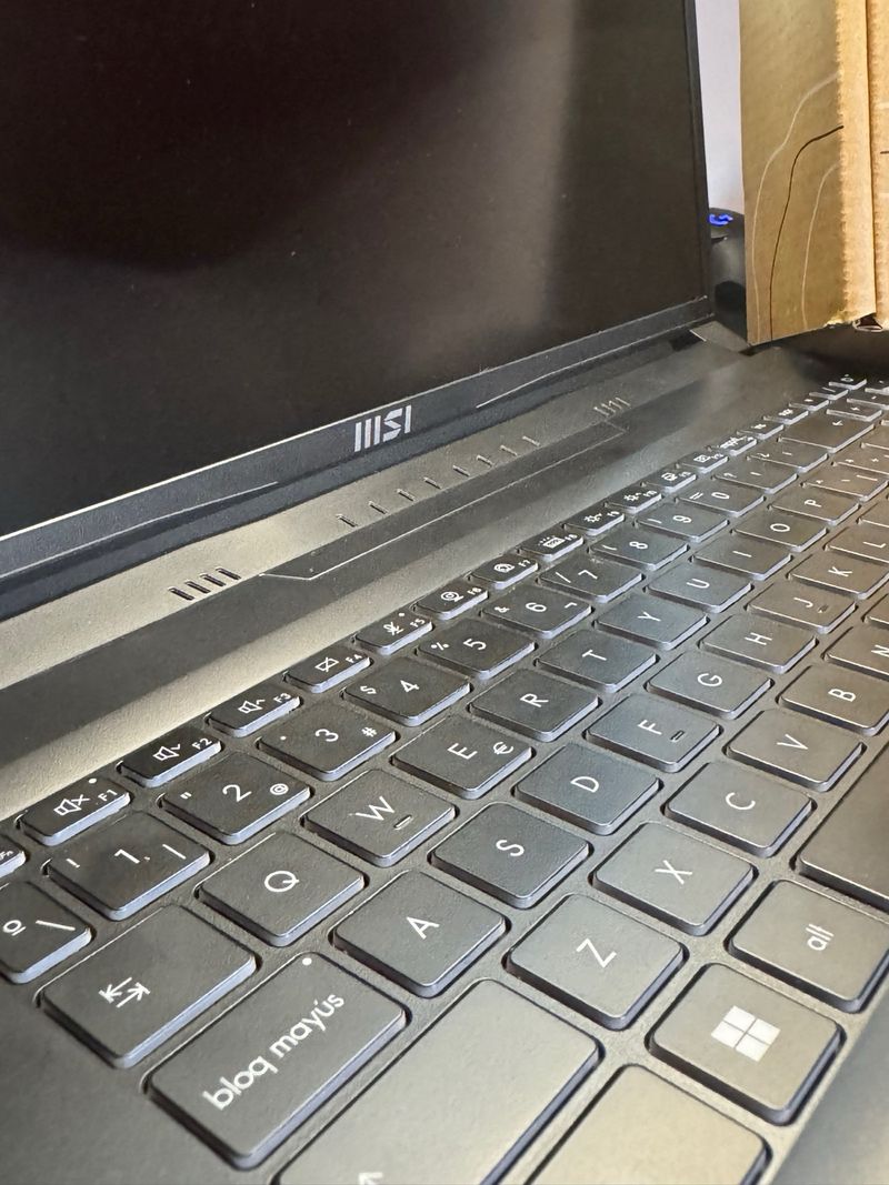 MSI Creator M16 Portátil afbeelding 3