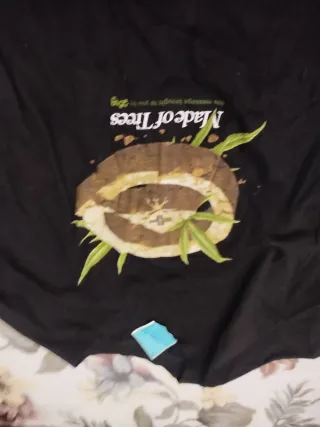 Camiseta Kappa Negra y Amarilla