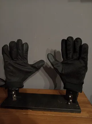 Guanti Moto Sportivi con Protezioni