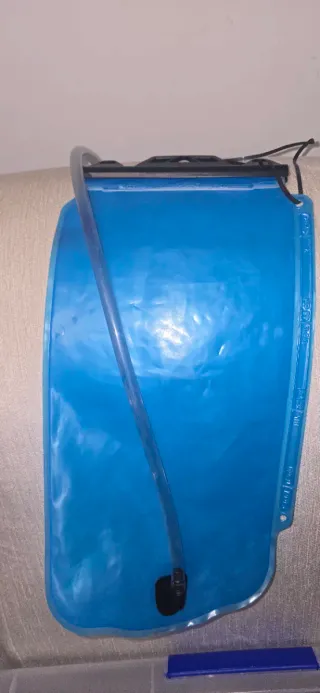 Mochila Boomerang Walker 25 + bolsa Hidratación 1L