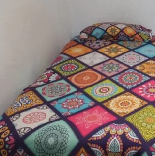 Se alquila habitación a persona mayor,vacacional