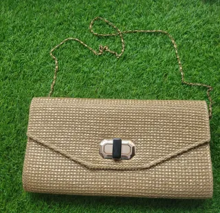 PRECIOS A NEGOCIAR EN BOLSOS, TRAJES Y ZAPATOS