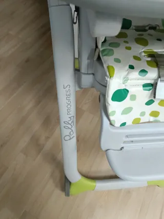 Trona Chicco Polly Progress 5