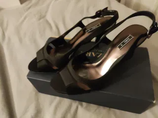 Zapatos de tacón Zara Talla 39
