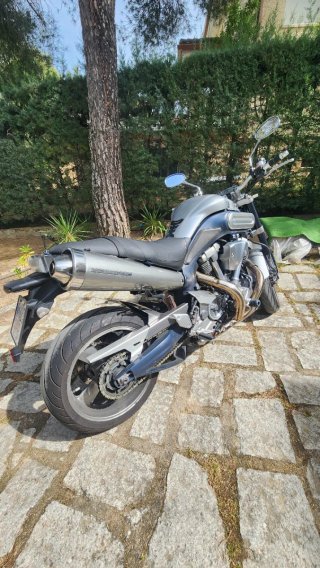 Yamaha MT-01 Naked