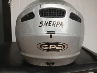 Casco GPA Motocross.