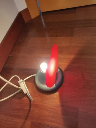 Luce notturna a forma di cuore rossa