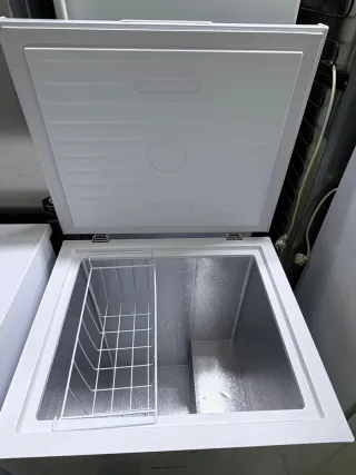 Congelador horizontal Benavent blanco