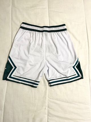 Pantalones Cortos Jordan Blancos y Verdes