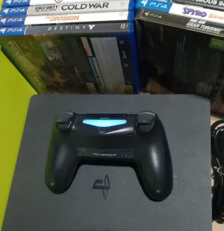 Lote PS4 + mando + 35 Giochi.
