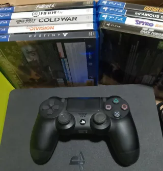 Lote PS4 + mando + 35 Giochi.