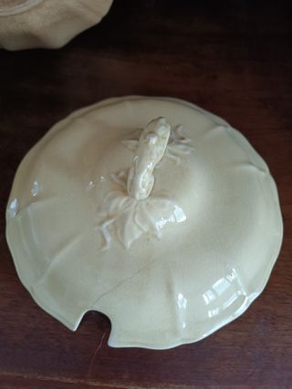 Sopera Antigua de cerámica