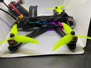 Dron FPV HGLRC Nblade Max 5”