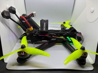 Dron FPV HGLRC Nblade Max 5”