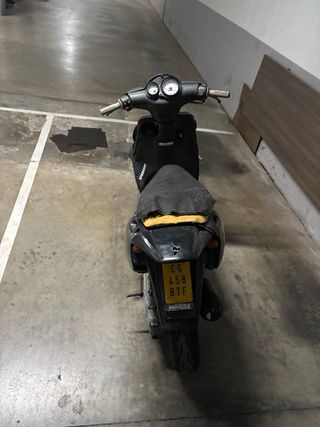 Beta Ark 49cc Scooter