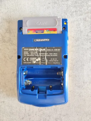 Nintendo Game Boy Color Edición Pikachu + Cargador