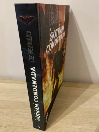 Comic Batman: Gotham condenada de Lee Bermejo